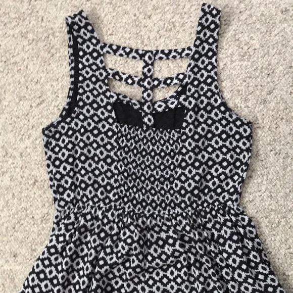 Dress - Picture 4 of 5